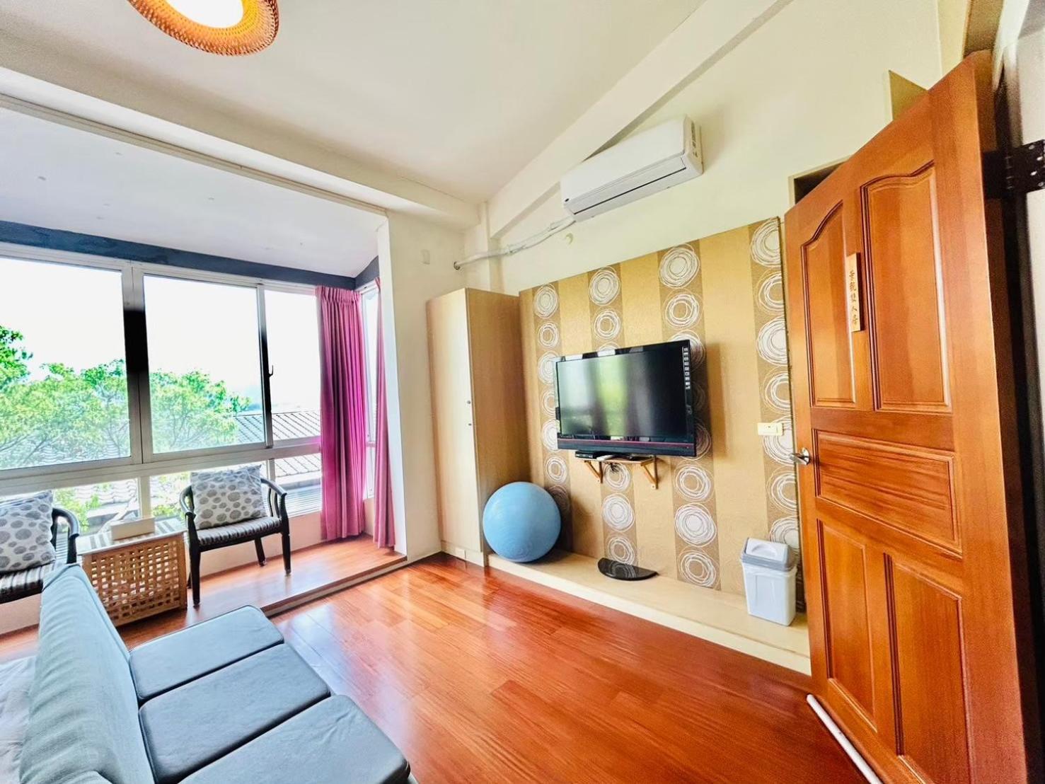 Miaoli Sanyi Travelling Homestay Buitenkant foto