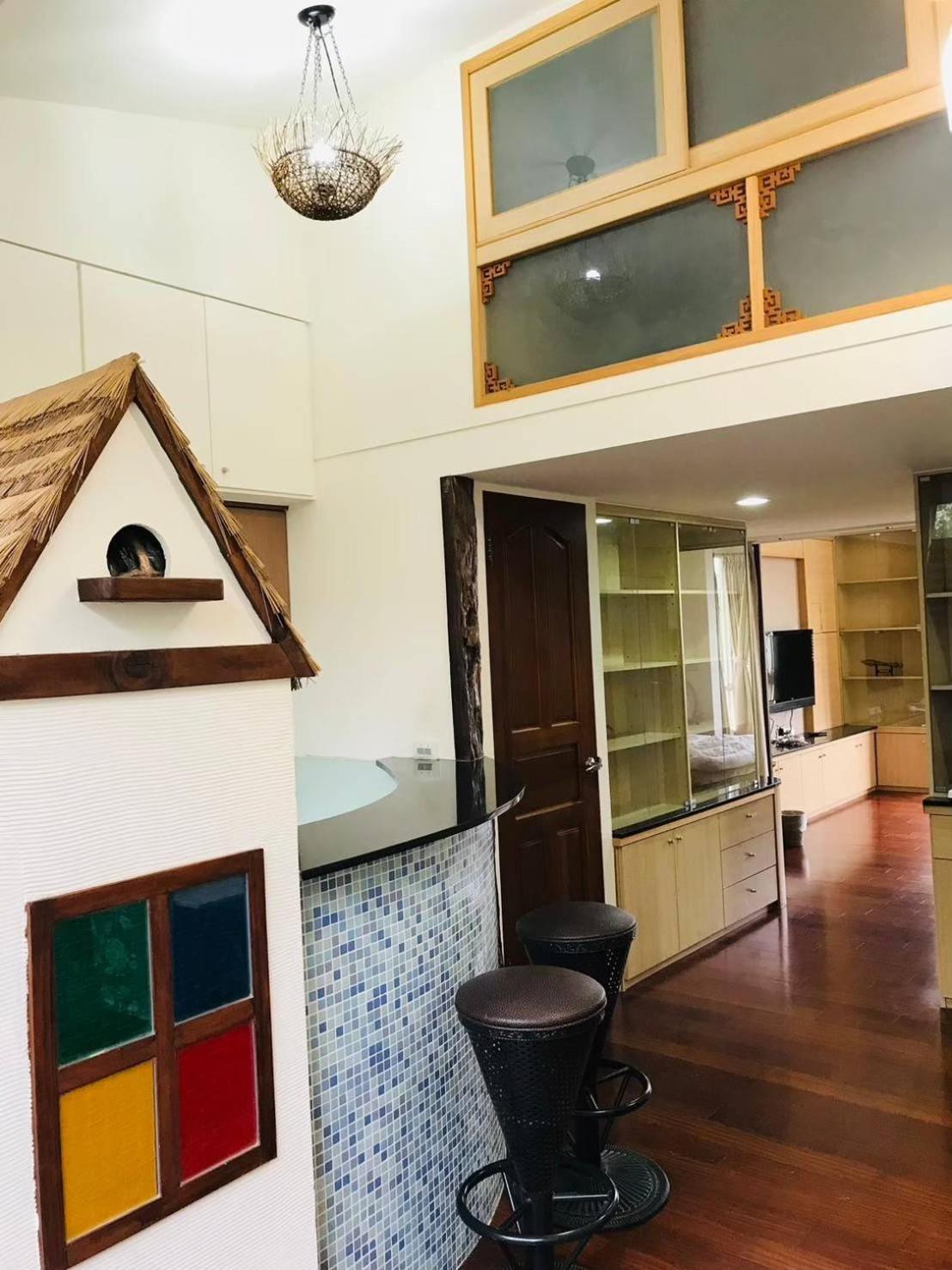 Miaoli Sanyi Travelling Homestay Buitenkant foto